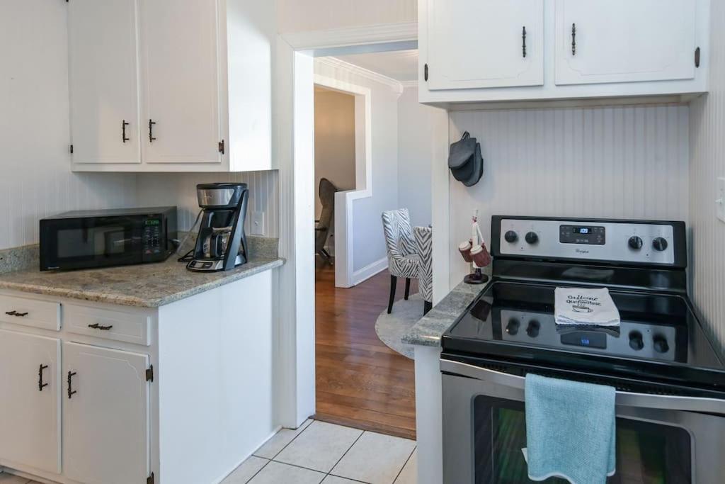 Peaceful Home In Downtown Huntsville With Nice Back Patio! Exterior foto